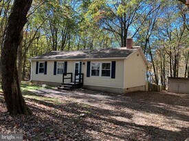 101 Mohawk Trail in Albrightsville, PA - Building Photo