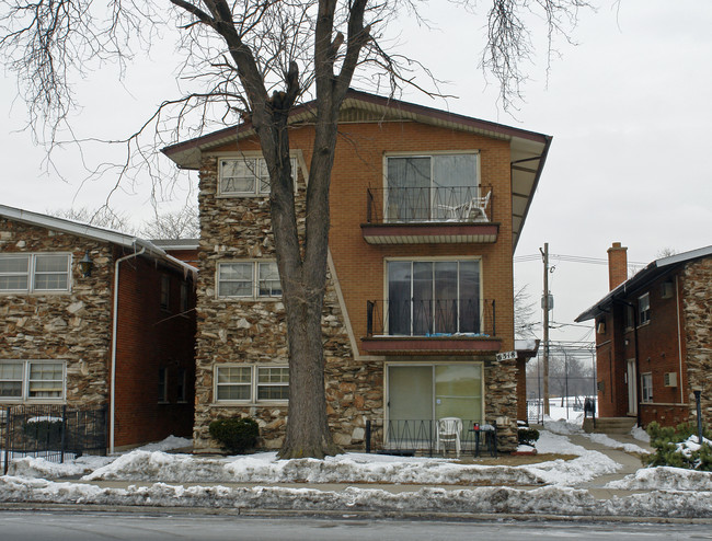 6318 W 63rd St in Chicago, IL - Foto de edificio - Building Photo