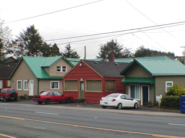 4319 SW Highway 101 in Lincoln City, OR - Building Photo - Building Photo