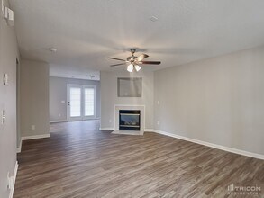 637 Overlook Rd in Lowell, NC - Building Photo - Building Photo
