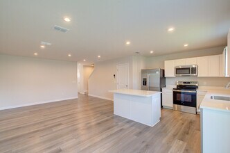 411 Mancini Dr in Greenville, SC - Building Photo - Building Photo