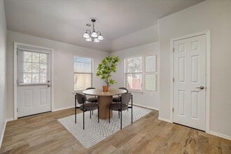 5800 Silver Screen Dr in Austin, TX - Building Photo - Building Photo