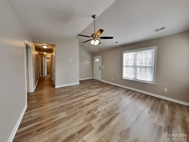 404 Flaherty Ave photo'