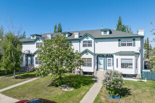 17 Amer in Red Deer, AB - Building Photo