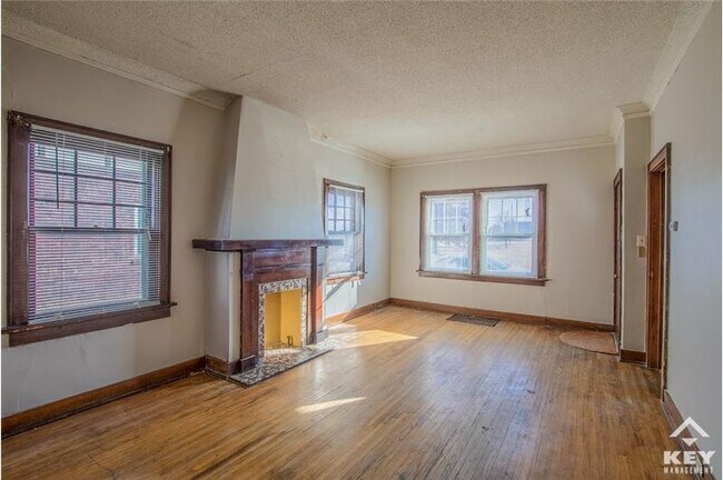 1608 W Pine St in Wichita, KS - Building Photo - Building Photo