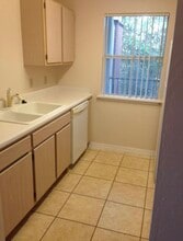 2360 SW Archer Rd, Unit Campus Edge unit 616 in Gainesville, FL - Building Photo - Building Photo