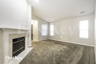 5248 Bluff View Dr in Indianapolis, IN - Building Photo - Building Photo