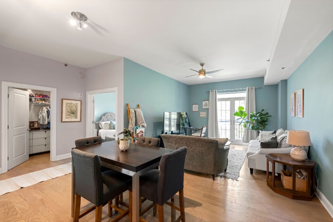 325 East Paces Ferry Rd NE in Atlanta, GA - Building Photo - Building Photo