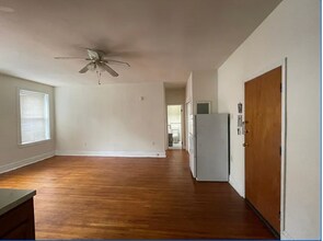425 N 36th St in Philadelphia, PA - Foto de edificio - Building Photo