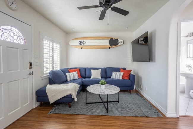 property at 4916 Long Branch Ave