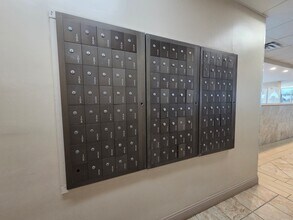 303 Atlantic Ave in Virginia Beach, VA - Foto de edificio - Building Photo