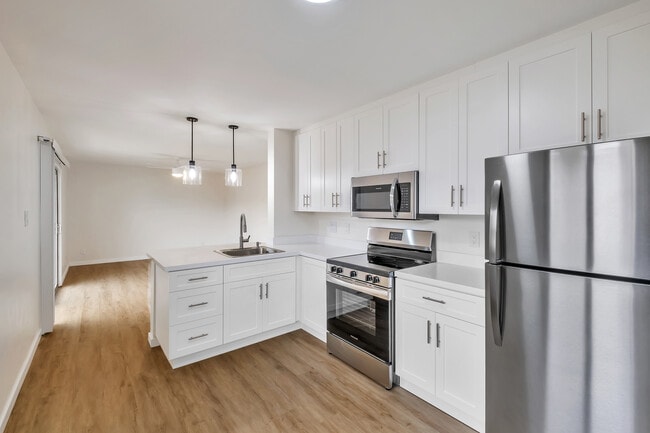 Plum Street Garden Apartments