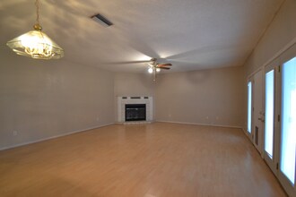 5614 Victor St in Dallas, TX - Foto de edificio - Building Photo