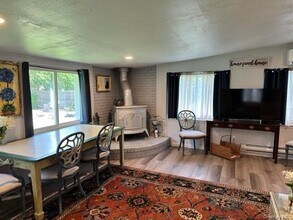 29 Maryland Blvd in Hampton Bays, NY - Building Photo - Building Photo