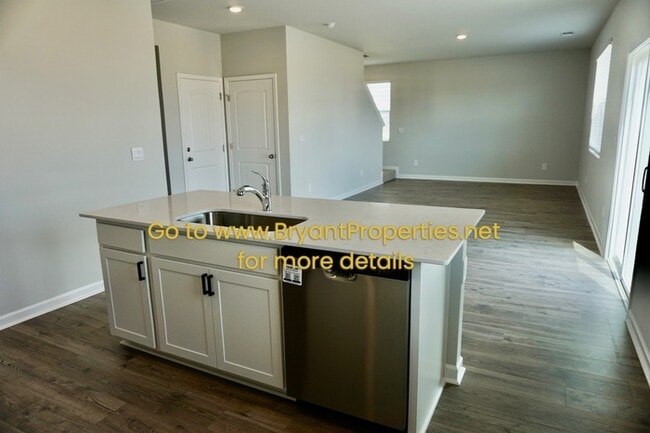 property at 1531 Rosewood Dr