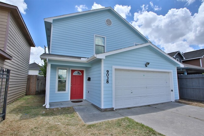 9038 McGallion Rd in Houston, TX - Building Photo - Building Photo
