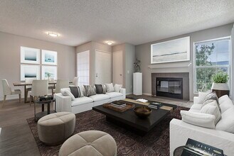 Carmel Landing in San Diego, CA - Building Photo - Building Photo