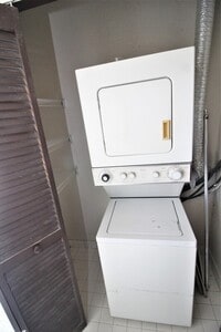 223 E Preston St photo'