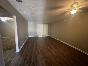 2049 Watson Way in Tallahassee, FL - Building Photo - Building Photo