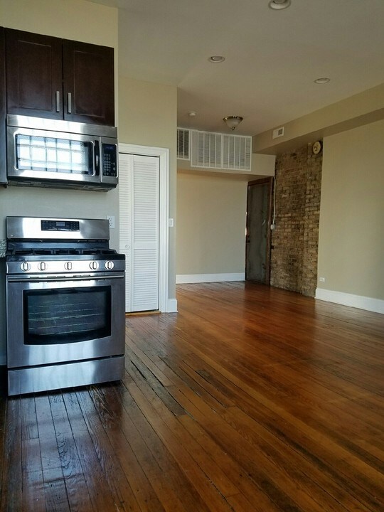 3535 W Armitage Ave in Chicago, IL - Building Photo