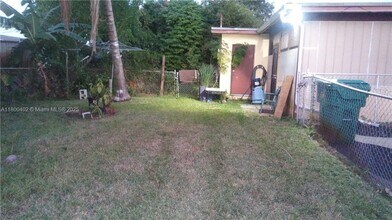 5425 NW 16th Ct in Fort Lauderdale, FL - Building Photo - Building Photo