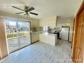 1011 Moorland Rd in Madison, WI - Building Photo - Building Photo