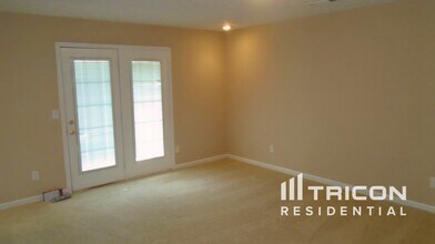 4754 Clayton Crossing Ln in Ellenwood, GA - Foto de edificio - Building Photo