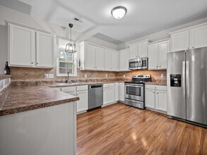 512 Pepperwood Ln in Hubert, NC - Building Photo - Building Photo