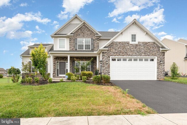 45 Danbury Dr in Mechanicsburg, PA - Building Photo - Building Photo