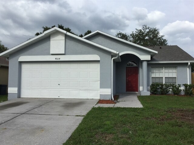 4604 Copper Ln in Plant City, FL - Building Photo