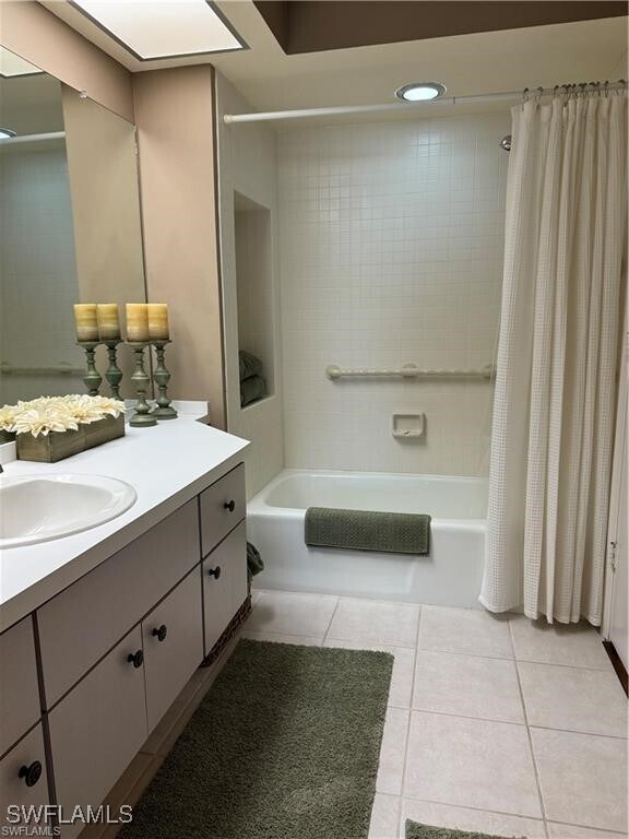 16431 Fairway Woods Dr in Ft. Myers, FL - Building Photo - Building Photo