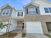 21 Loebner Ln in Simpsonville, SC - Foto de edificio - Building Photo