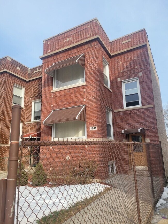 7841 S Loomis Blvd in Chicago, IL - Building Photo - Building Photo