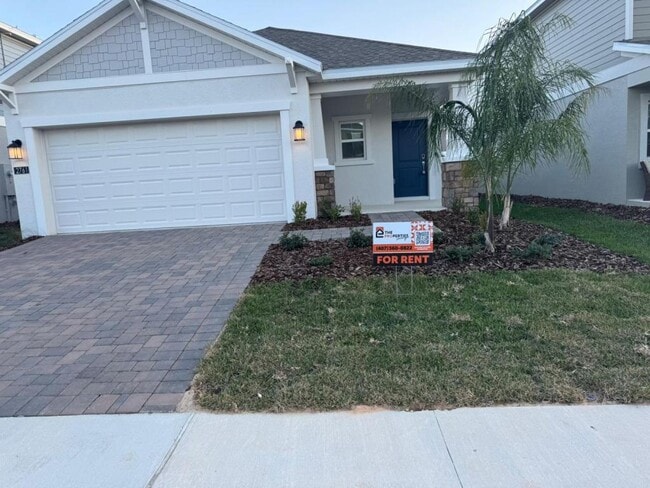 2761 Armstrong Ave in Clermont, FL - Building Photo - Building Photo