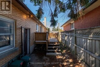 301 Franklin St N in Kitchener, ON - Building Photo - Building Photo