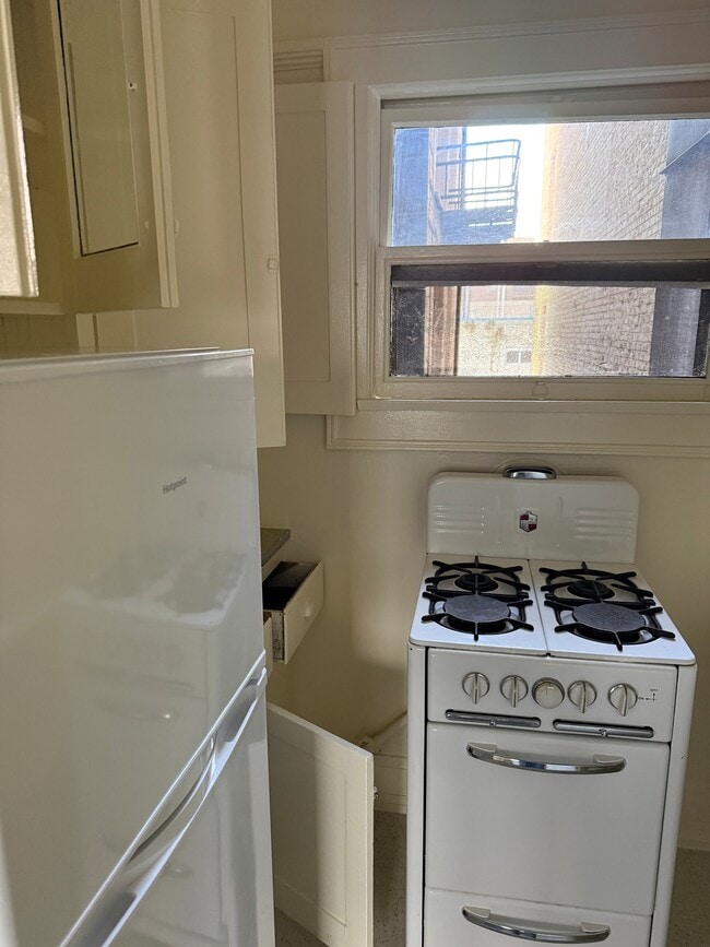 El Cortez Apartments in Sacramento, CA - Building Photo - Building Photo