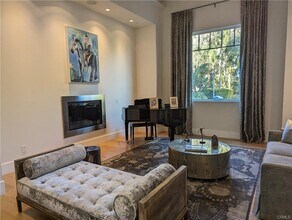 17950 Rancho St in Encino, CA - Building Photo - Building Photo