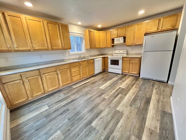 815 W 11th St in Sioux Falls, SD - Building Photo - Building Photo