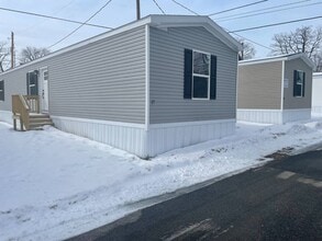 6621 W Ridge Rd in Fairview, PA - Building Photo - Building Photo