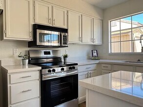 4338 E Brookwood Ct in Phoenix, AZ - Building Photo - Building Photo