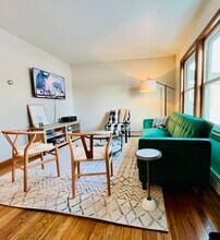 358 N Winooski Ave, Unit 2 in Burlington, VT - Building Photo - Building Photo