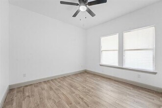 4801 Shackleford St in Fort Worth, TX - Building Photo - Building Photo