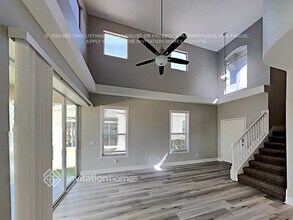 10605 Marlington Pl in Tampa, FL - Foto de edificio - Building Photo