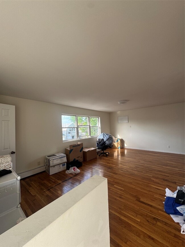 171-30 104th Ave in Queens, NY - Building Photo - Building Photo