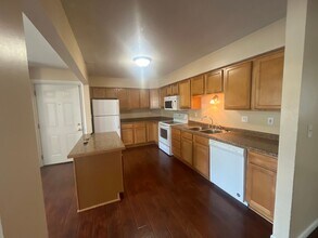 886 Wescott Square in St. Paul, MN - Building Photo - Building Photo