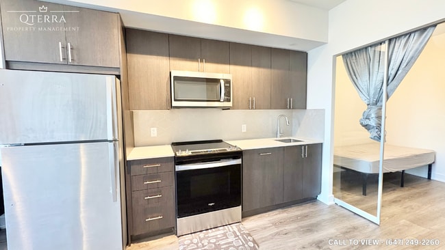 2545 Simcoe St N in Oshawa, ON - Building Photo - Building Photo