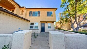 1800 E Lakeshore Dr in Lake Elsinore, CA - Building Photo