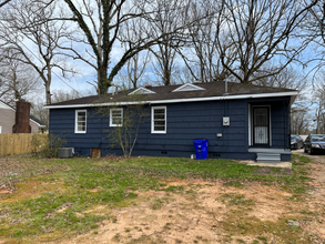 1813 Maple Ave in Florence, AL - Building Photo - Building Photo