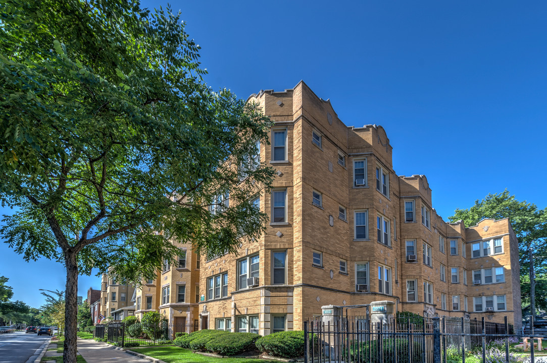 1022 N. Austin in Oak Park, IL - Foto de edificio