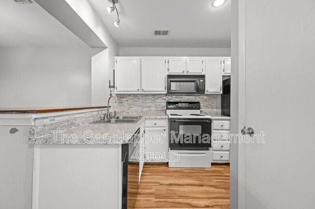 1530 Fort Johnson Rd in Charleston, SC - Building Photo - Building Photo